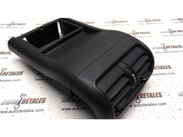 Задняя воздушная решётка