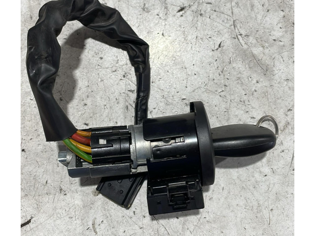 Комплект зажигания 8201002106, 8201002106   Dacia Duster