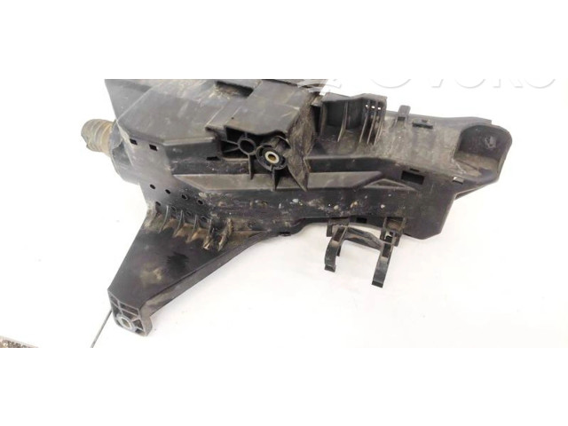 Блок предохранителей  9494210   Volvo XC90    