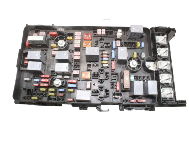 Блок предохранителей 68193002AF Jeep Cherokee