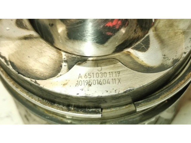 Píst A6510301117, 101950160411X Mercedes-Benz Sprinter W906 pro naftový motor 2.1