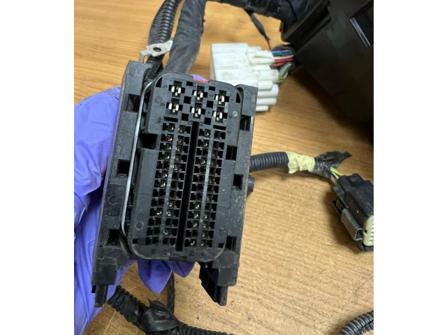 Блок предохранителей  8888752265, 31473880   Volvo XC40    