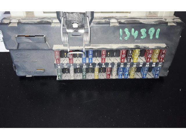 Блок предохранителей 95AG14A073DB Rover Rover