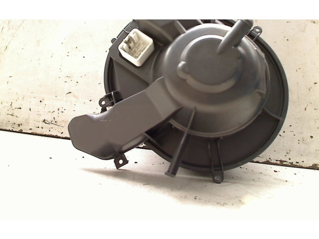 Вентилятор печки       Volvo V70