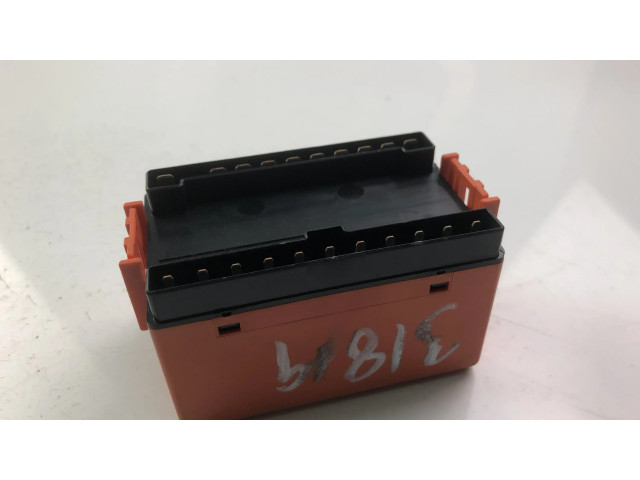 Блок управления MN141184 Mitsubishi Lancer