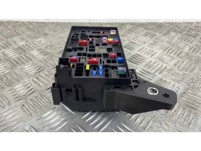 Блок предохранителей 68347016AD Jeep Grand Cherokee WL