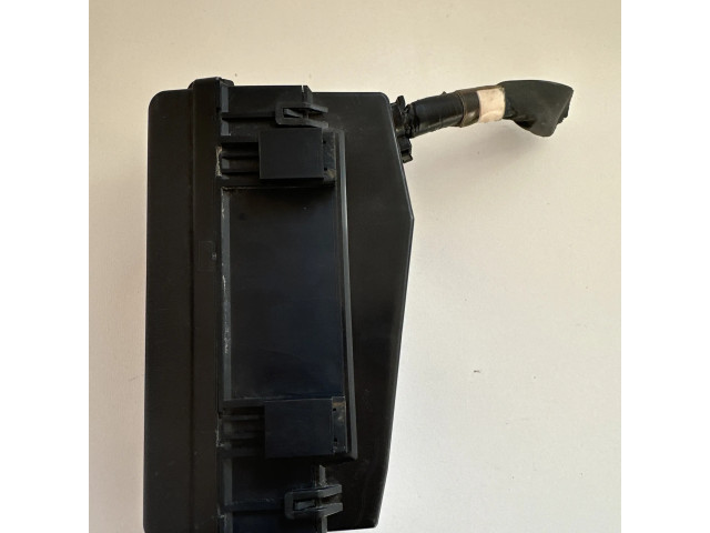 Блок предохранителей    Subaru Forester SK    