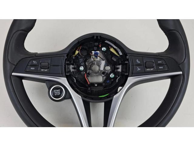 Руль Alfa Romeo Giulia 2016- года