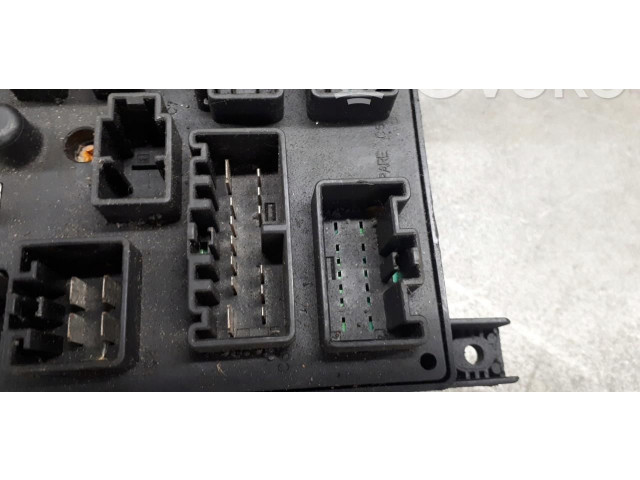 Блок предохранителей 518826003 Volvo XC90