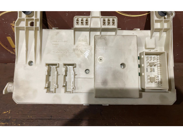 Pojistková skříňka 30728906 Volvo S40 2006