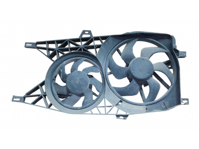 Вентилятор радиатора     1831985, 8200662042    Renault Trafic II (X83) 2.5