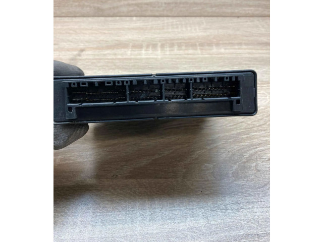 Блок управления двигателем Блок управления MD340456, E2T67673H   Mitsubishi Galant