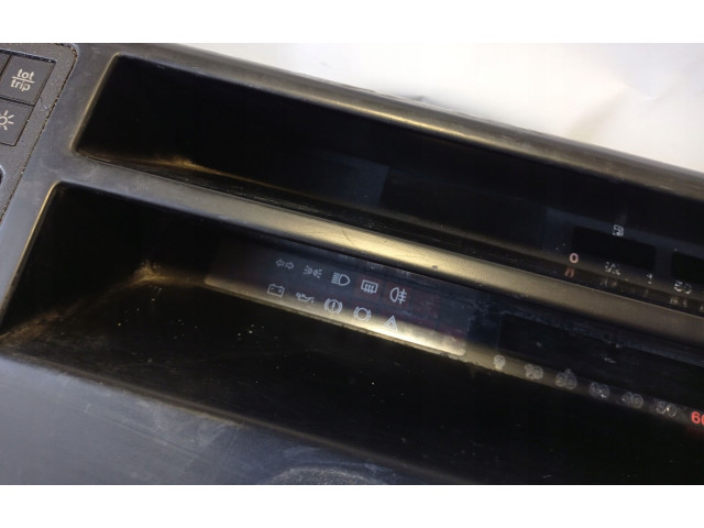 Панель приборов 1822421   Opel Meriva B       