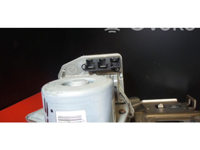 Руль Renault Clio III 2005 - 2012 года 8200, 826