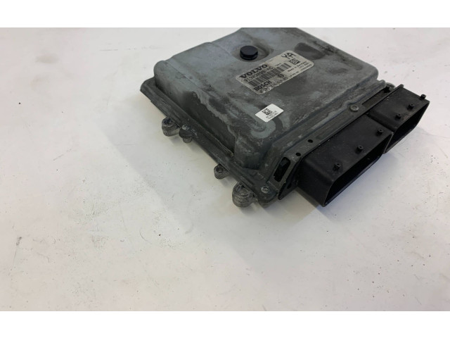 Блок управления двигателя 31303095AC   Volvo V70