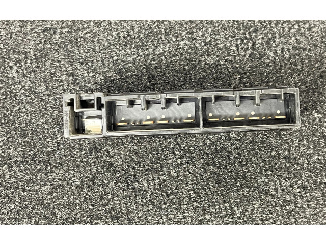 Pojistková skříňka 8264171010 Toyota Prius (XW30) 2012