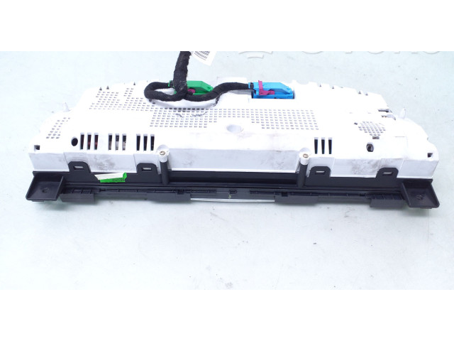 Панель приборов 3D0920881A   Volkswagen Phaeton       