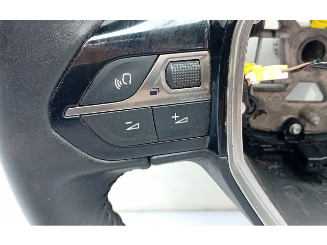 Руль Peugeot 2008 II 2019 - года 98255044ZD, 640497100B