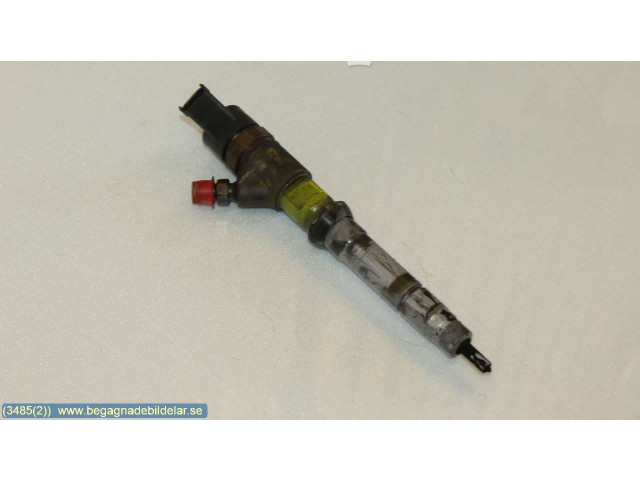 Форсунка 338002A400    Hyundai Getz   