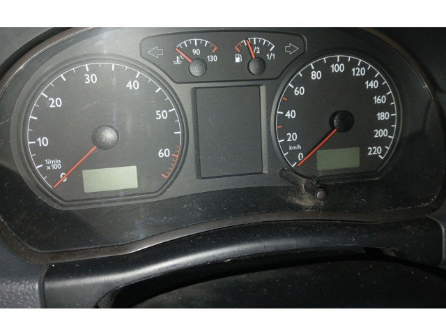 Přístrojová deska Volkswagen Polo IV 9N3 2003 6Q0920800
