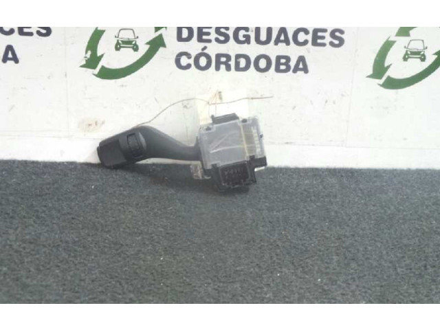 Ручка стеклоочистителей    Ford Focus