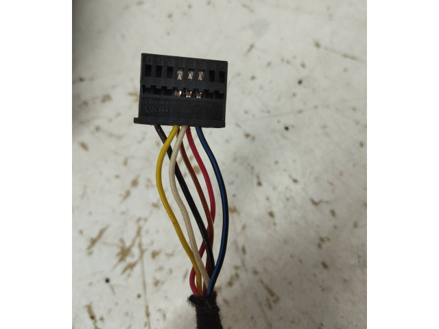 Зеркало электрическое        Volkswagen Touran II  2010 - 2016 года   