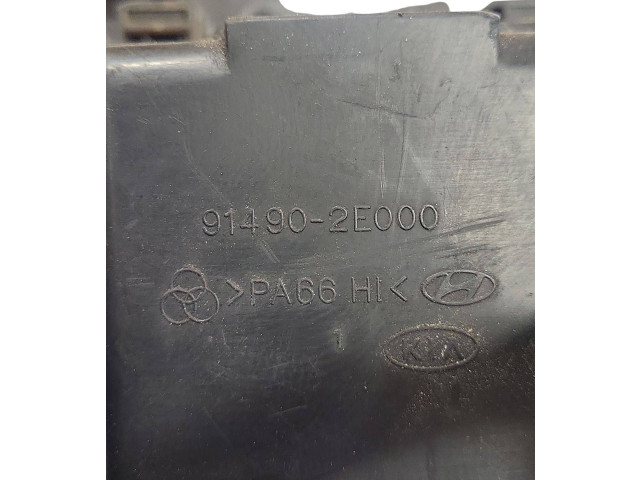 Pojistková skříňka 914902E000 KIA Carens II 2008