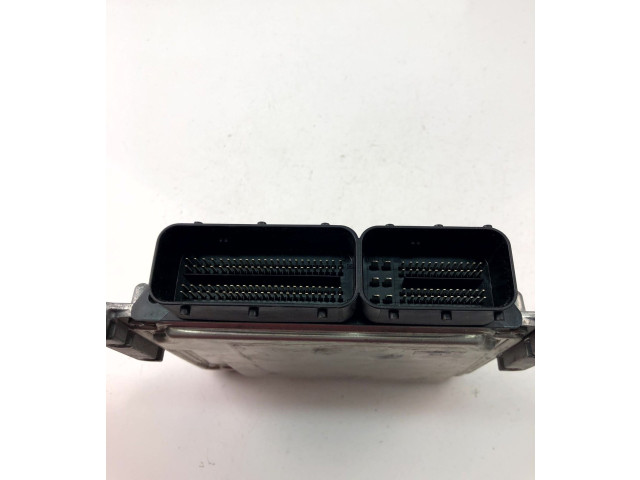 Řídící jednotka 32349194, 0261S104EV   Polestar 2 2022