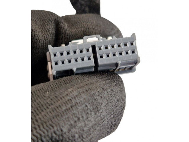 Зеркало электрическое        KIA Sorento  2015 - 2020 года   