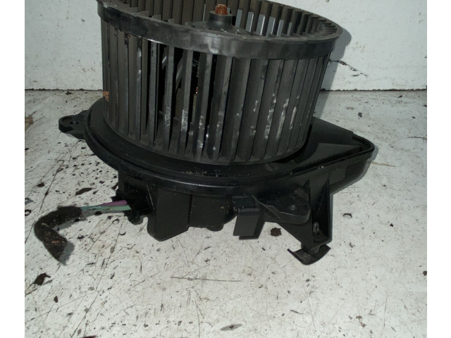 Вентилятор печки Fiat Idea