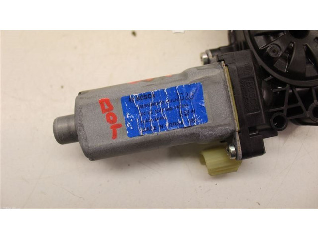 Передний двигатель механизма для подъема окон KIA Sorento 2010 - 2014 года 834602P000