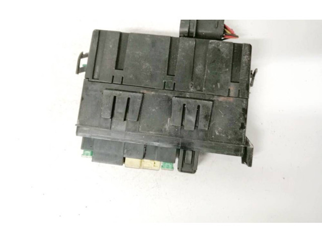 Pojistková skříňka Nissan Note (E11) 2008