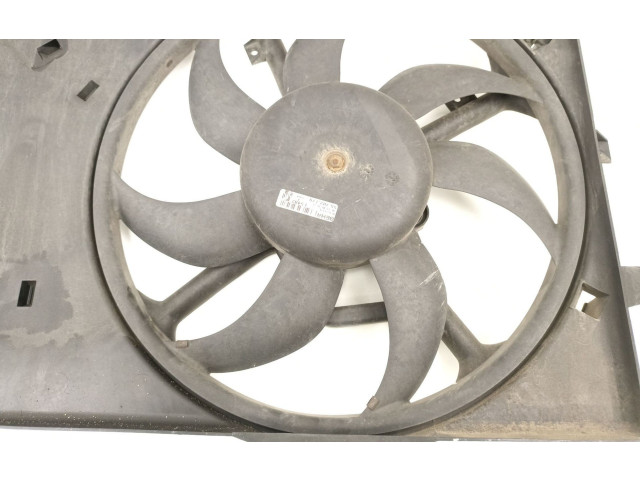 Вентилятор радиатора 51797135, 55702179 Fiat Grande Punto 1.4