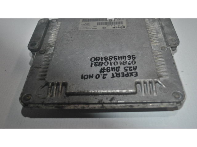 Блок управления двигателем Блок управления 0281010821, 9644989180   Peugeot Expert