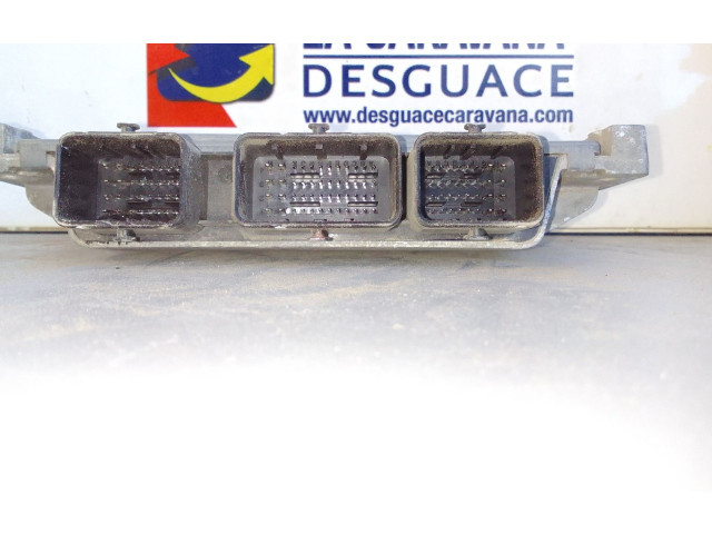 Блок управления двигателя 8200672654 Dacia Sandero