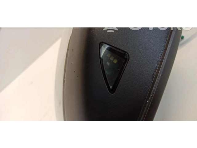 Зеркало электрическое Skoda Karoq 2017 - года