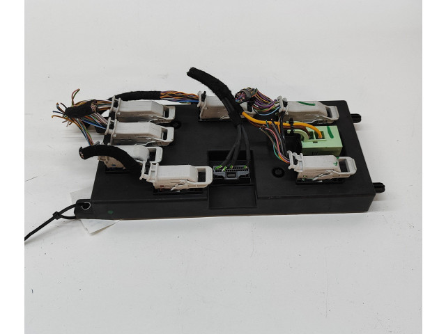 Блок комфорта M8E214F041AB Jaguar F-Pace