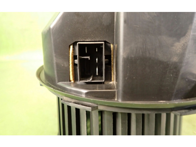 Вентилятор печки 1K1820015F983228M Audi A3 S3 8P