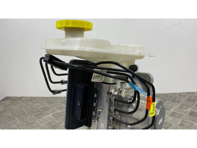 Блок АБС 68331267AJ, 68427142AD Jeep Grand Cherokee WL 2021- года