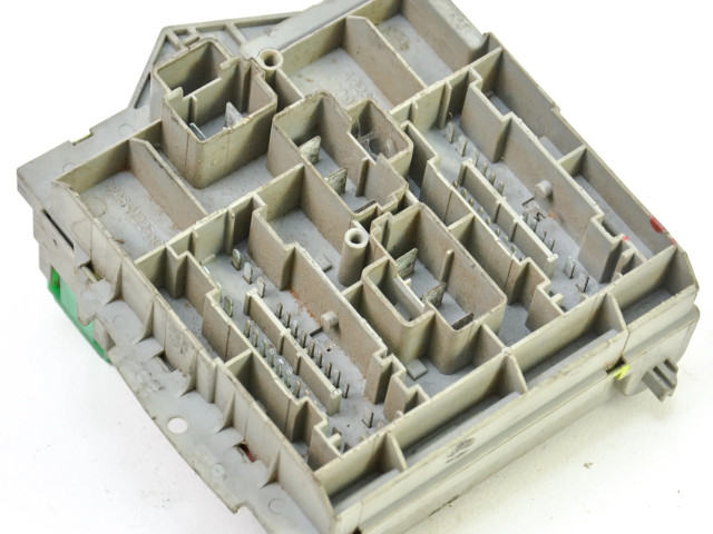 Блок предохранителей 1190903 Alfa Romeo 166