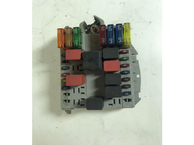 Pojistková skříňka 46835581, 46835581 Fiat Punto (188)