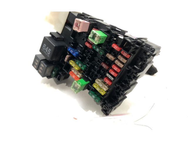 Блок предохранителей  5Q0937615C   Volkswagen Golf VII    