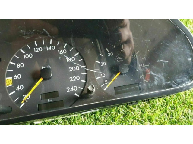 Přístrojová deska Mercedes-Benz C W202 1993 2025404811