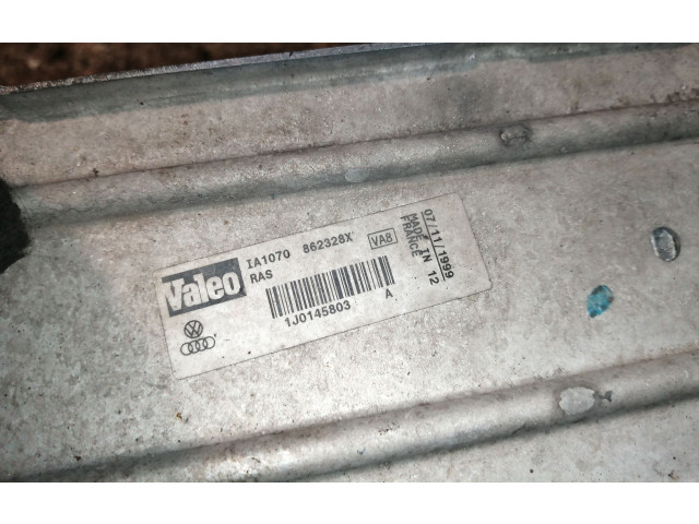 Интеркулер 1J0145803A Volkswagen Golf IV