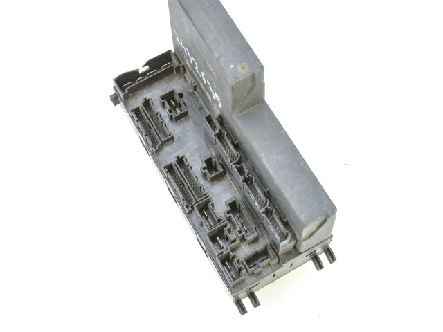 Pojistková skříňka 0025452701 Mercedes-Benz E W210 1995