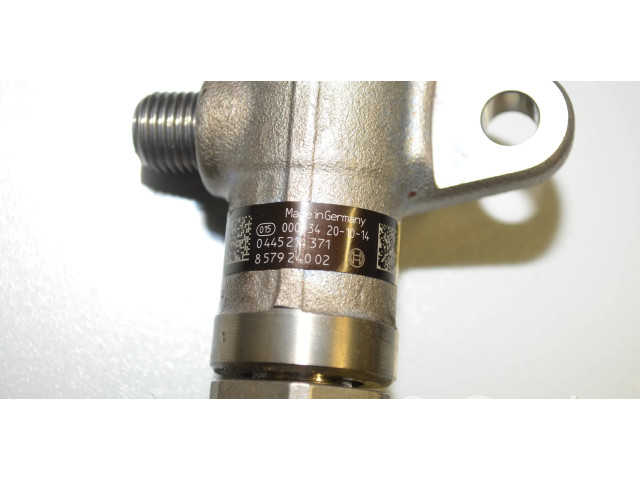 Vstřikovač 8579230, 13518579230 BMW 2 F46 pro naftový motor 2.0 F46 220d 140kw B47C20B 220 d xDrive (2014 - -, 2 L, 140