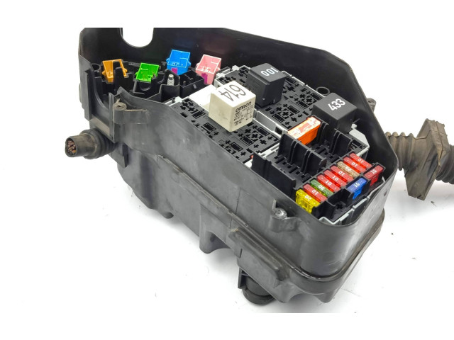 Pojistková skříňka Porsche Cayenne (92A) 2011