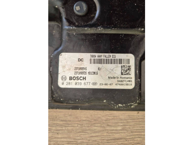 Блок управления двигателя 0281039677, 948211818   Renault Express