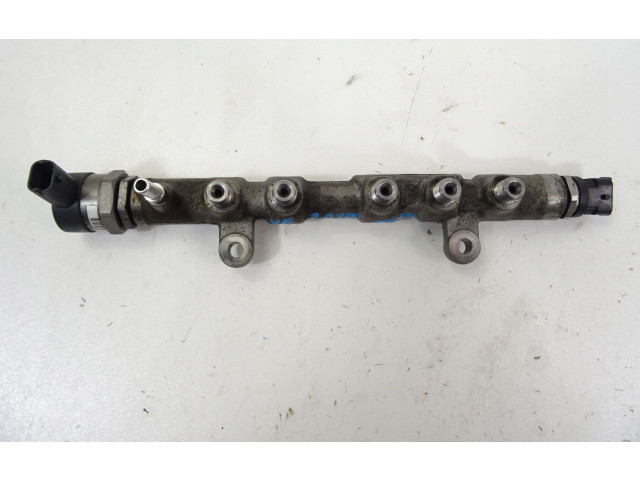 Топливная рампа G4D3-9D280-AA Jaguar XE