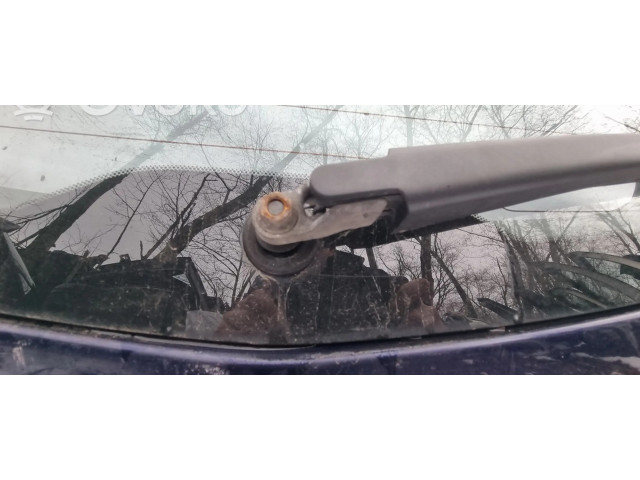 Моторчик заднего дворника Mazda 3 I